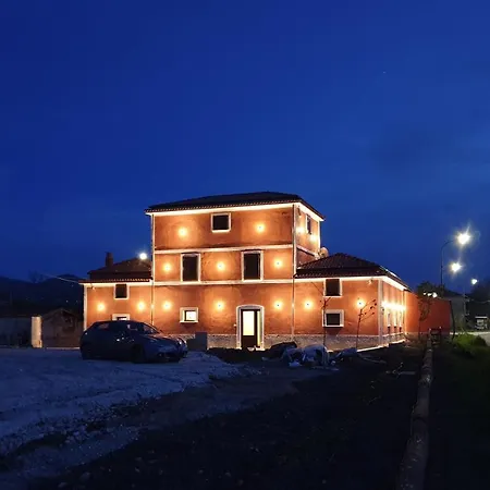 Taverna Ferrigno Farm stay Padula